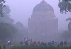 Delhi Air Quality Index: ఈ నగరానికి ఏమైంది.. ఓ వైపు కాలుష్యం, మరో వైపు మంచు!