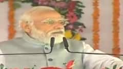 PM Modi का विपक्ष पर हमला - 'यूपी के विकास के लिए सरकारें साथ नहीं दे रही थीं' | Hindi News