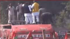 UP Chunav 2022: Purvanchal Expressway बना 'सियासी अखाड़ा'!, Akhilesh Yadav ने BJP को घेरा।