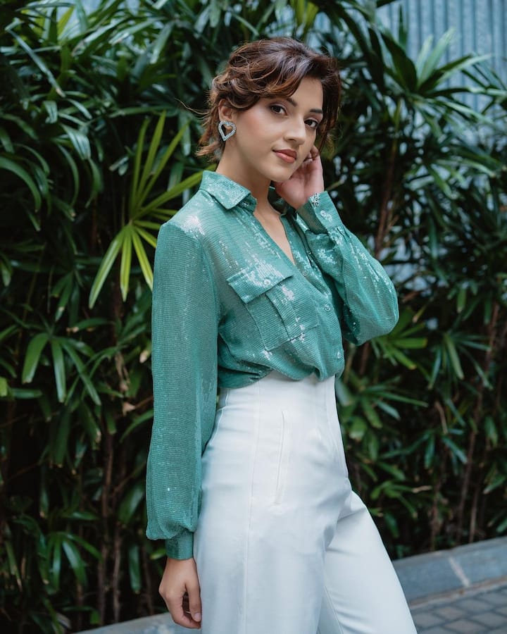 మెహ్రీన్ పిర్జాదా క్యూట్ పిక్స్ (Image credit: Instagram)