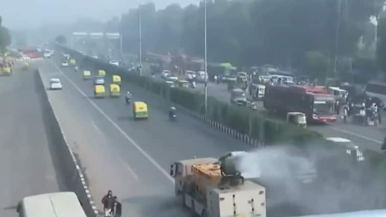 Delhi Pollution: दिल्ली में हवा आज भी 'बहुत खराब', प्रदूषण से निपटने के लिए उठाए गए उपायों की समीक्षा करेगी केजरीवाल सरकार