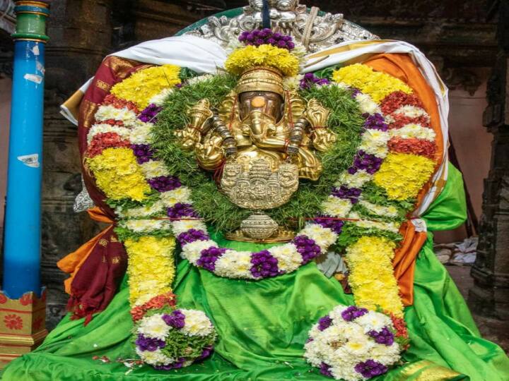 சிறப்பு அலங்காரத்தில் விநாயக பெருமாள்