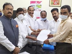 TS Congress : మాజీ కలెక్టర్ వెంకట్రామిరెడ్డిపై అనేక కేసులు..నామినేషన్ తిరస్కరించాలని కాంగ్రెస్ ఫిర్యాదు !