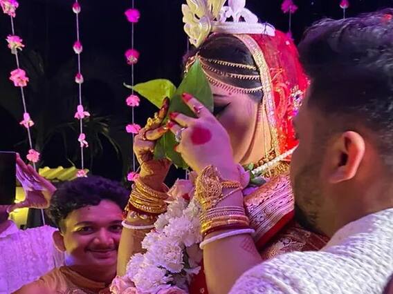 TV के इस कपल ने एक बार फिर रचाई गोवा में शादी, लॉकडाउन की वजह से पूरे नहीं हो पाए थे रीति रिवाज TV के इस कपल ने एक बार फिर रचाई गोवा में शादी, लॉकडाउन की वजह से पूरे नहीं हो पाए थे रीति रिवाज