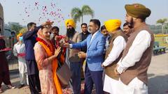 ਕਰਤਾਰਪੁਰ ਸਾਹਿਬ ਮੱਥਾ ਟੇਕਣ ਪੁੱਜੇ ਸ਼ਰਧਾਲੂਆਂ ਦਾ ਨਿੱਘਾ ਸਵਾਗਤ | Pakistan | Gurpurab | Kartarpur Corridor