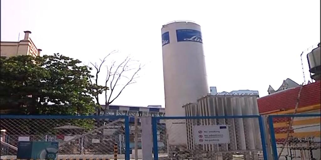 Health department orders speedy launch of 49 oxygen plants in the state করোনা সংক্রমণের সিঁদুরে মেঘ, রাজ্যে দ্রুত ৪৯টি অক্সিজেন প্ল্যান্ট চালুর নির্দেশ স্বাস্থ্য দফতরের