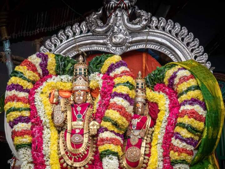 சிறப்பு அலங்காரத்தில் சந்திரசேகரர்