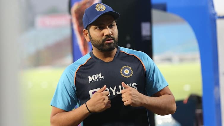 IND VS NZ: 'Our players are not machines, cannot turn up stadium every day': Rohit Sharma addresses Team India's hectic schedule IND VS NZ: ''ক্রিকেটাররা মেশিন নয়, রোজ পারফর্ম করা সম্ভব নয়'', সতীর্থদের পাশে রোহিত