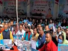 Water Tax: झारखंड के शहरी क्षेत्रों में पानी पीना हुआ महंगा, 50 प्रतिशत तक बढ़ा वाटर टैक्स...भड़के लोग