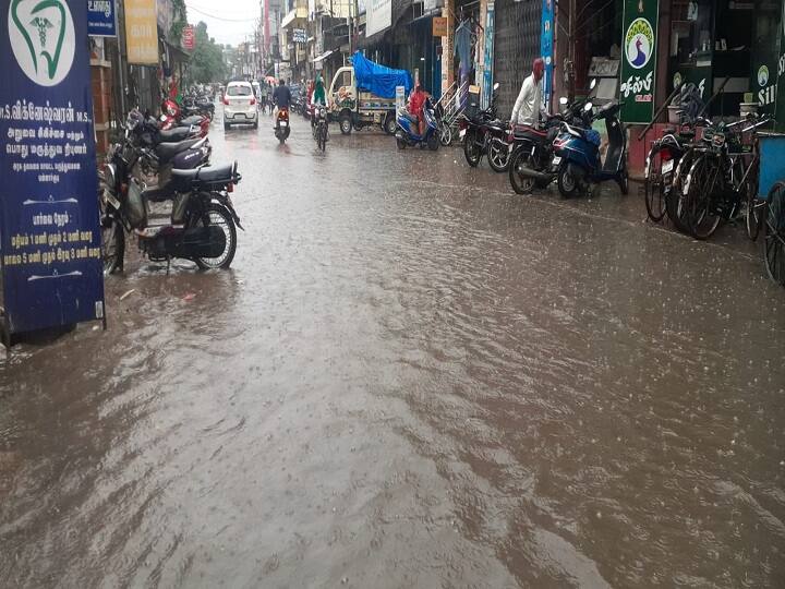 India Meteorological Department maintained the red alert issued in Chennai and its surrounding districts, city is likely to receive heavy rains ANN Tamil Nadu Rain: तमिलनाडु, पुडुचेरी और दक्षिण आंध्र के जिलों में भारी बारिश का अलर्ट, तमिलनाडु के 26 जिलों में स्कूल कॉलेज में छुट्टी घोषित