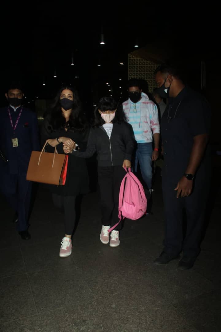 Abhishek and Aishwarya had hosted an intimate birthday bash for Aaradhya, who turned ten on November 16, 2021. The couple posted photos from the celebrations on social media.