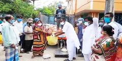 Duare Ration: দুয়ারে রেশন প্রকল্প চালু হতেই জেলায় জেলায় শুরু হয়েছে বিতর্ক, কিন্তু কেন?