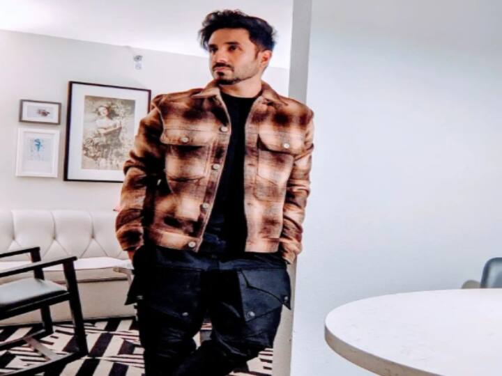 देश विरोधी बयान पर बढ़ीं वीर दास की मुश्किलें, दिल्ली के तिलक मार्ग थाने में शिकायत दर्ज Complaint filed against Vir Das for alleged use of derogatory language against India देश विरोधी बयान पर बढ़ीं वीर दास की मुश्किलें, दिल्ली के तिलक मार्ग थाने में शिकायत दर्ज