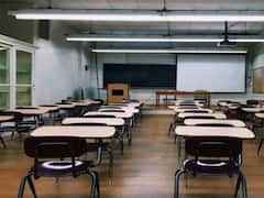 Punjab News: पंजाब के होशियारपुर में कोरोना से हड़कंप, 13 छात्र पॉजिटिव मिलने के बाद 10 दिन के लिए स्कूल बंद