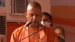 Mahoba के बाद Jhansi पहुंचे CM Yogi, बोले- हर घर तक पहुंचेगा शुद्ध पेय जल