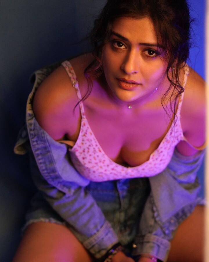 అందాల ప్రదర్శనలో.. హద్దులు దాటేస్తున్న పాయల్ రాజ్‌పుత్.. ఇదిగో ఇలా.. - Image Credit: Payal Rajput/Instagram