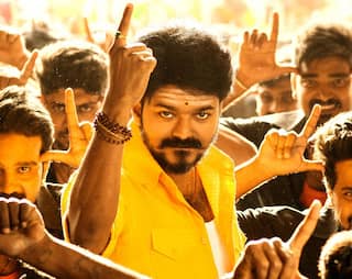 Mersal Re-Release: எல்லா தியேட்டரிலும் ஹவுஸ்புல்..! ரீ - ரிலீஸில் மாஸ் காட்டும் தளபதின் 'மெர்சல்!