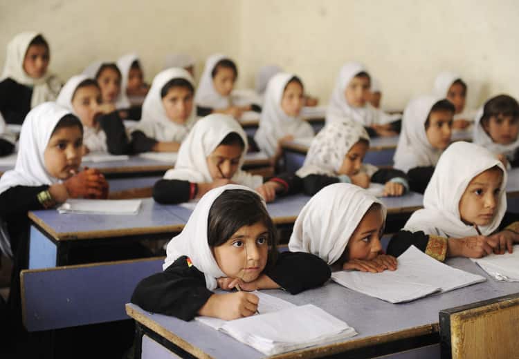 Taliban | பெண் கல்வி குறித்த கேள்விக்கு ஆசிரியர்கள் சம்பளத்தை பதிலாக அளித்த தாலிபான்! Taliban leader Amir Khan Muttaqi asks global community to talk on providing salary to school teachers in Afghanistan Taliban | பெண் கல்வி குறித்த கேள்விக்கு ஆசிரியர்கள் சம்பளத்தை பதிலாக அளித்த தாலிபான்!