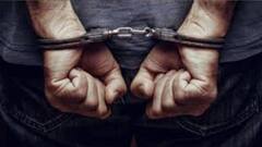 Arms Recovered: ফুটপাতে দেশী পিস্তল-কার্তুজ নিয়ে বিচরণ, মোমিনপুর এলাকায় অভিযান চালিয়ে ধৃত দুই| Bangla News