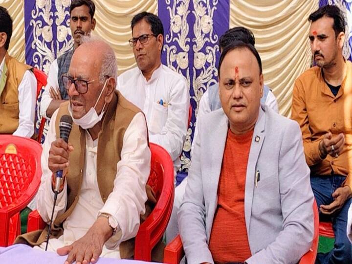 बक्सर में मोतियाबिंद से पीड़ित 500 लोगों का मुफ्त में होगा ऑपरेशन, लगाया गया नेत्र जांच शिविर