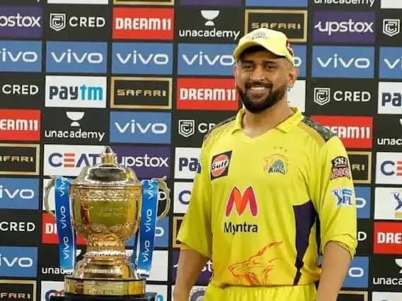 ভারতীয় দলের সফলতম অধিনায়ক ধোনি। তিনি আইপিএল-এও অন্যতম সফল অধিনায়ক। তাঁর নেতৃত্বে এবারের আইপিএল চ্যাম্পিয়ন হয়েছে চেন্নাই সুপার কিংস।