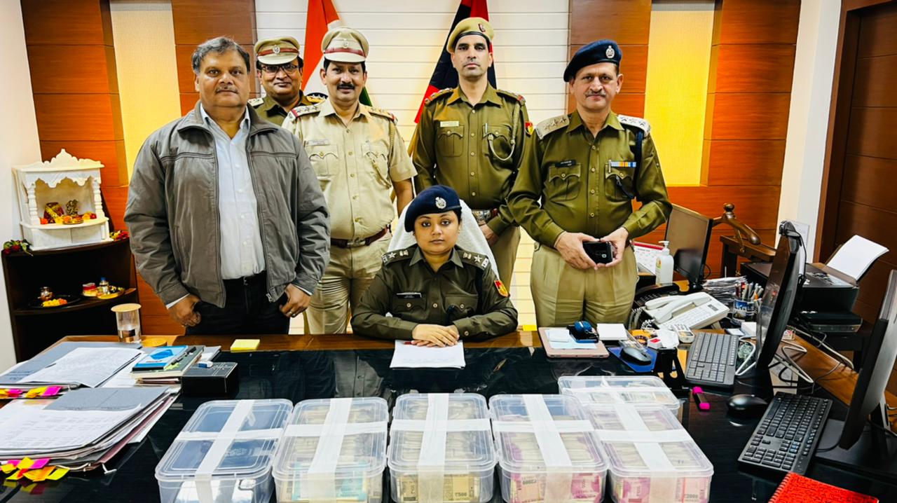 Delhi News: जंगपुरा डबल मर्डर केस में पुलिस ने 5 आरोपियों को किया गिरफ्तार, कब्जे से कई सामान बरामद