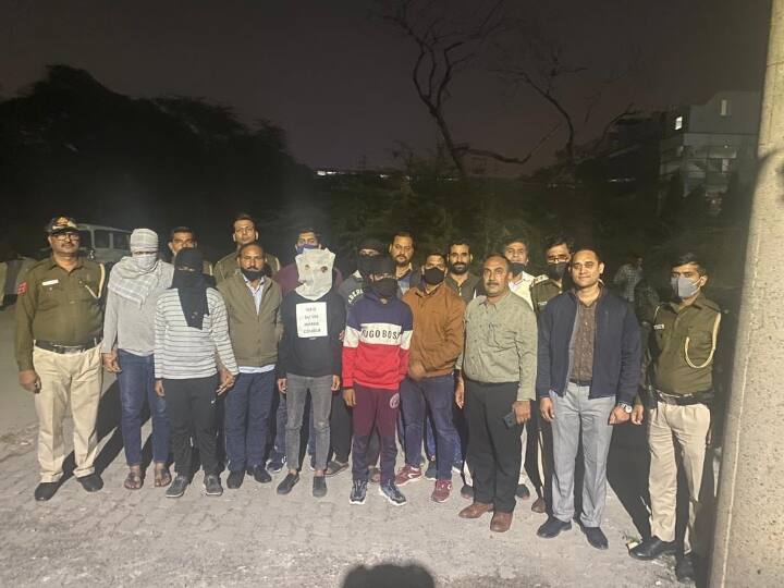 जंगपुरा डबल मर्डर केस में पुलिस ने 5 आरोपियों को किया गिरफ्तार, कब्जे से कई सामान बरामद