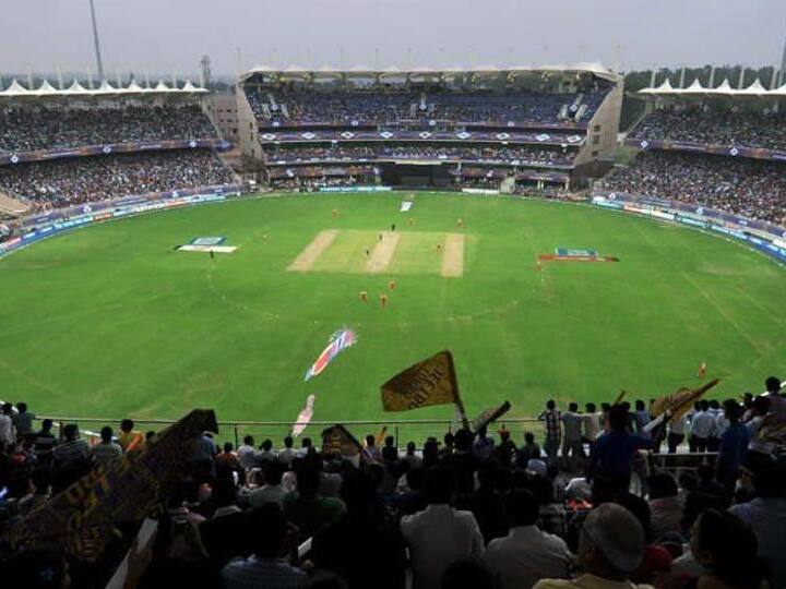 Dark Clouds Loom Over Ind vs NZ 2nd T20I After PIL Filed In Jharkhand HC Against Full Capacity Permission At JSCA Stadium Ind vs NZ 2nd T20I: இந்தியா - நியூசிலாந்து 2 வது டி 20 போட்டி: 100 % பார்வையாளர்களை அனுமதிப்பதை எதிர்த்து வழக்குப்பதிவு