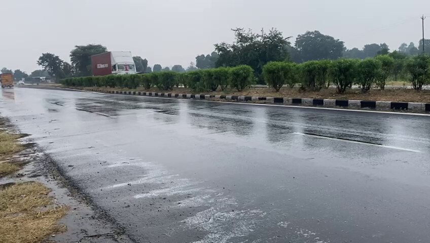 કમોસમી વરસાદ