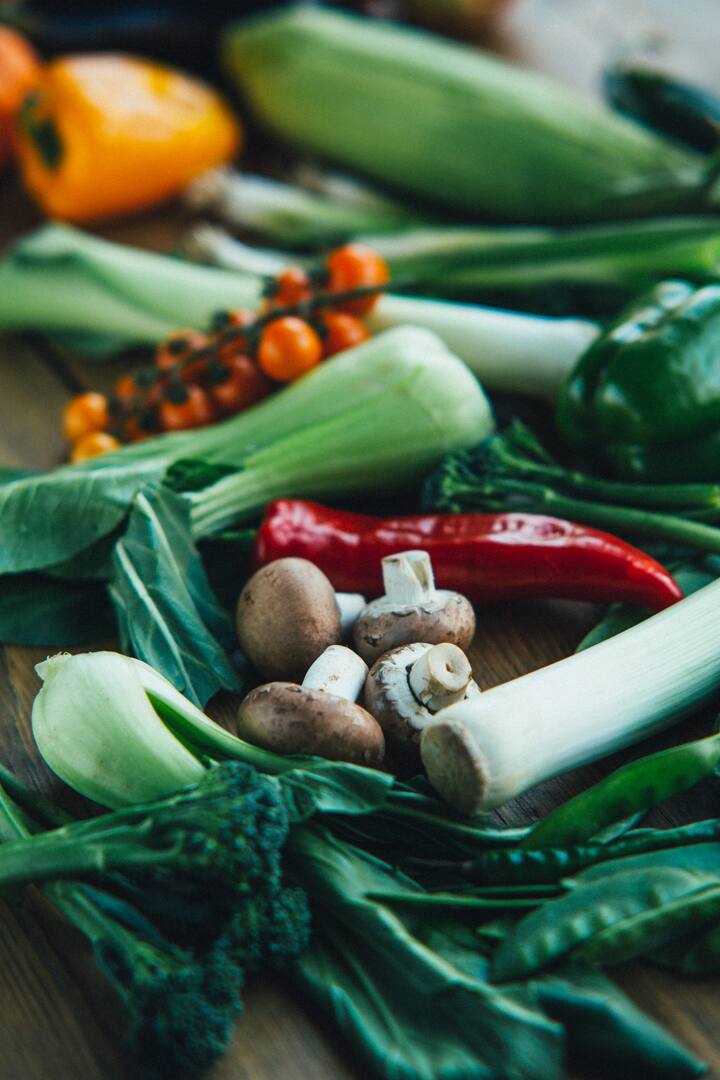 ব্যাঙের ছাতা আর মাশরুম কিন্তু এক নয়। তাই এটিকে 'আজেবাজে' খাওয়ার ভাববেন না। মাশরুম কিন্তু পুষ্টিগুণে পরিপূর্ণ।