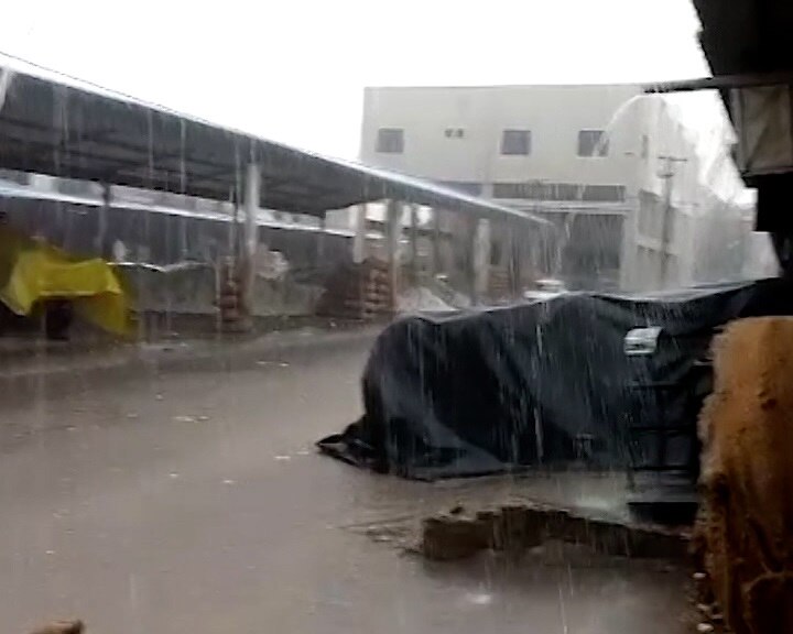 કમોસમી વરસાદ