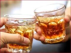 इस जिले में शराब लेनी है? लगवानी होगी कोरोना की दोनों डोज, वरना नहीं छलका सकेंगे जाम