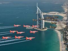 Dubai Air Show 2021: दुबई में IAF की सूर्यकिरण टीम ने दिखाए हवाई करतब, बुर्ज खलीफा के ऊपर भरी उड़ान
