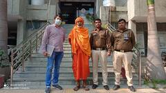 Delhi News: दिल्ली के मंदिरों में साधु बनकर रह रहा था व्यक्ति, पुलिस ने पकड़ा तो हुआ ये खुलासा