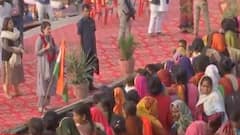 Priyanka Gandhi के Chitrakoot के 20 मिनट के भाषण में इस बात पर सबका क्यों गया ध्यान ?