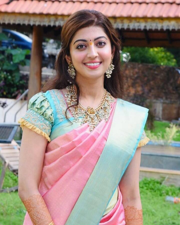 తాజాగా ఆమె షేర్ చేసిన ఫొటోలు ఇప్పుడు వైరల్ అవుతున్నాయి. (Photo Courtesy: Instagram)