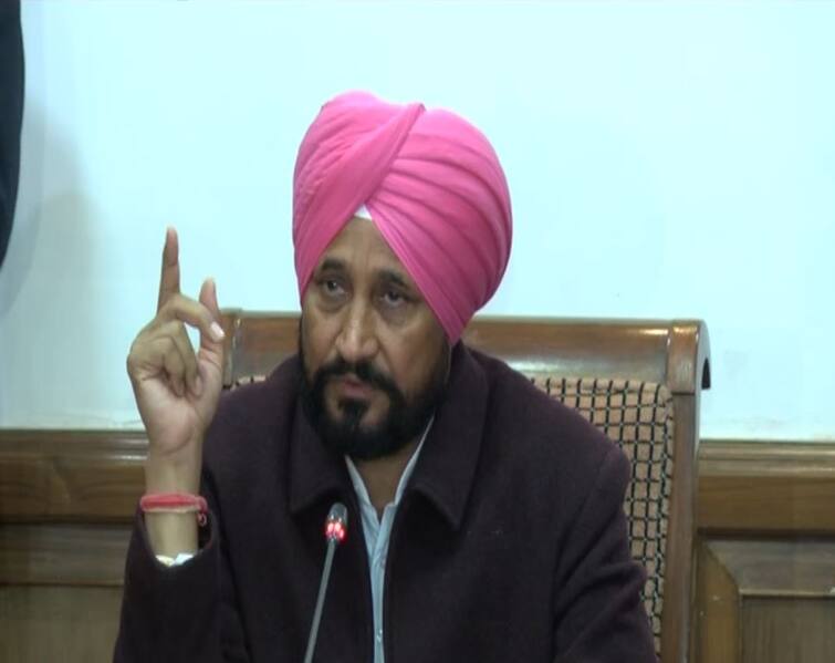 After the repeal of the Agriculture Act by the Union Government Chief Minister Channi said that today is a historic day ਕੇਂਦਰ ਸਰਕਾਰ ਵੱਲੋਂ ਖੇਤੀ ਕਾਨੂੰਨ ਰੱਦ ਕਰਨ ਤੋਂ ਬਾਅਦ ਮੁੱਖੀ ਮੰਤਰੀ ਚੰਨੀ ਨੇ ਕਿਹਾ- ਅੱਜ ਦਾ ਦਿਨ ਇਤਿਹਾਸਕ