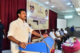 மாணவிகளின் பிரச்னைகளை பள்ளிகள் மூடி மறைக்க கூடாது - அமைச்சர் அன்பில் மகேஷ் பேட்டி