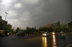 Delhi-NCR Weather and Pollution Today: आज से छाए रहेंगे बादल, शीत लहर के कोई आसार नहीं, प्रदूषण की चपेट में दिल्ली-एनसीआर