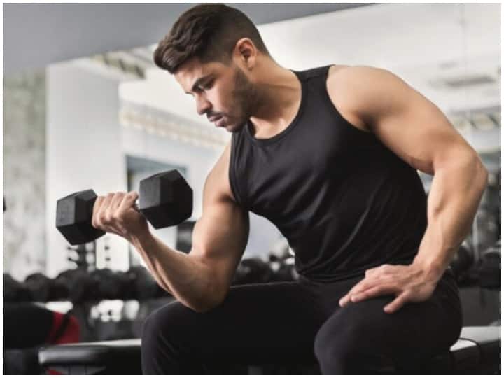 Good Health Care Tips, Do not make these mistakes while Lifting Weights in the Gym And Exercise Tips Good Health Care Tips: Gym में वजन उठाते समय न करें ये गलतियां, सेहत को हो सकता है नुकसान