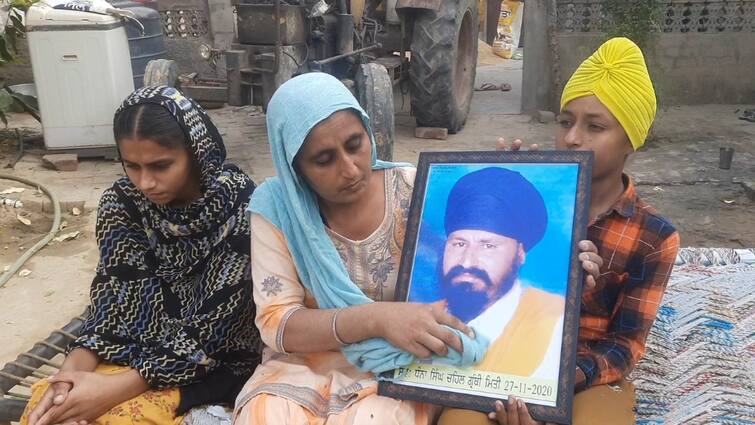 What is the life of the family of Dhanna Singh the first martyr of Kisan Andolan Read this special report ਕਿਸਾਨ ਅੰਦੋਲਨ ਦੇ ਪਹਿਲੇ ਸ਼ਹੀਦ ਧੰਨਾ ਸਿੰਘ ਦਾ ਪਰਿਵਾਰ ਕਿਹੜੇ ਹਾਲਾਤਾਂ  'ਚ ਗੁਜ਼ਾਰ ਰਿਹਾ ਜ਼ਿੰਦਗੀ, ਪੜ੍ਹੋ ਇਹ ਖਾਸ ਰਿਪੋਰਟ