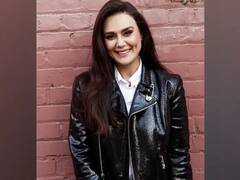 प्रीती झिंटापासून ते अनुष्का शर्मापर्यंत, 2021मध्ये आई बाबा बनलेत बी-टाऊनचे हे 5 स्टार्स