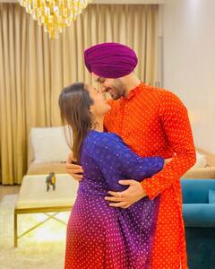 Neha Kakkar Pregnancy: प्रेग्नंसीच्या चर्चांवर काय म्हणाली नेहा?