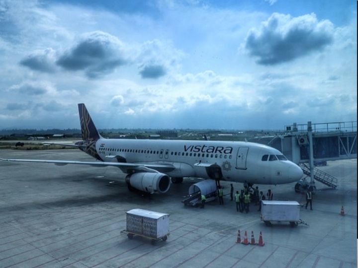 Vistara Aircraft Delhi-Amirtsar Bound Makes Emergency Landing Back To IGI Due To Technical Snag