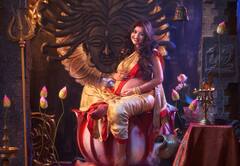 Neelima Rani Baby Bump Photos | ஆரிராரோ ஆராரோ… தாய்மையின் அழகில் ஜொலிக்கும் நீலிமா!