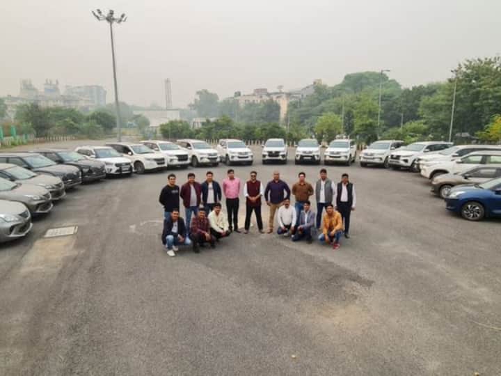 Delhi police busted Gang of luxurious car theft 4 accused arrested and 21 luxurious cars recovered Delhi News: चोरी की 21 Luxury Cars के साथ चार गिरफ्तार, दुबई से चल रहा था रैकेट