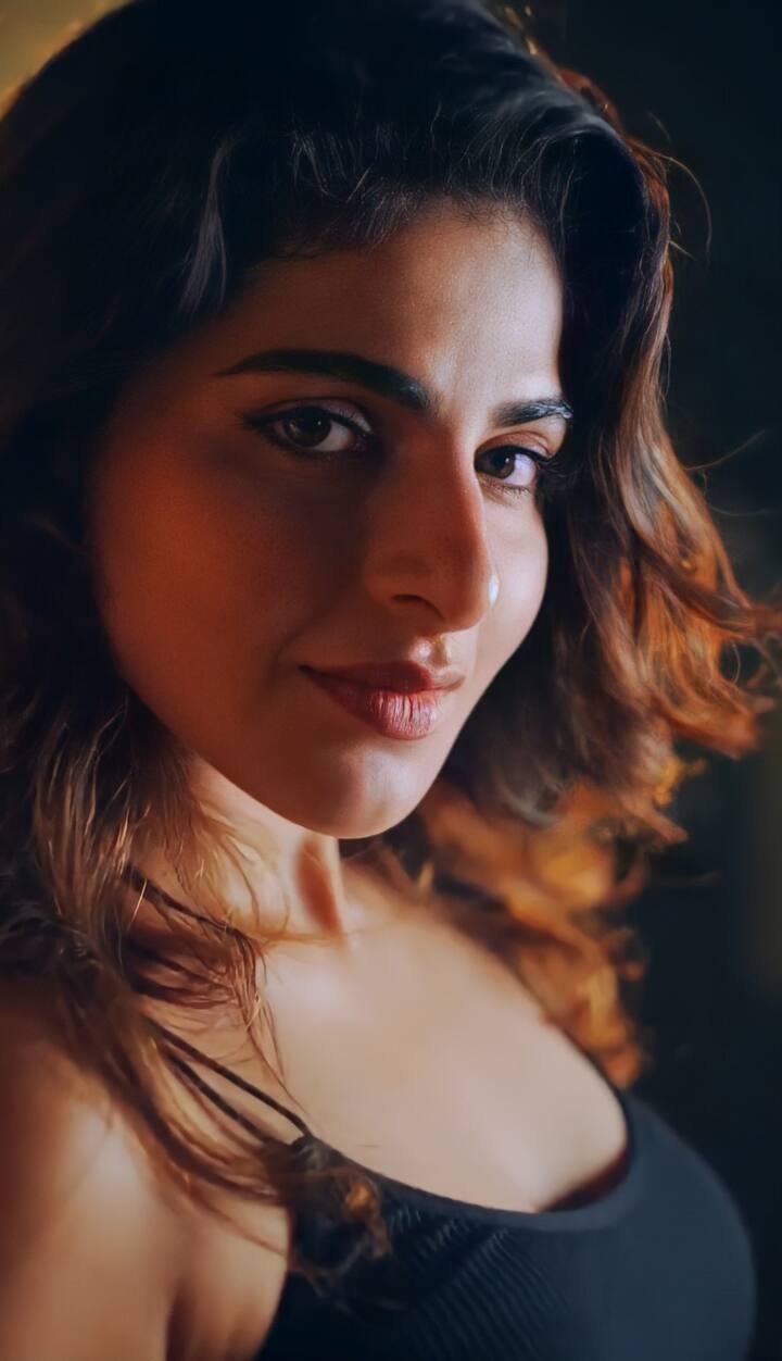 என் காலு தரைய தான் தொடவுமில்ல