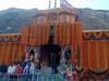 Badrinath Dham: 20 क्विंटल फूलों से सजाया गया बदरीनाथ धाम, शीतकाल के लिए कल बंद होंगे कपाट, भक्तों का जमावड़ा लगा