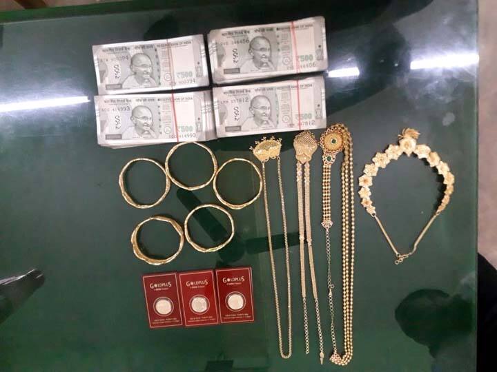 Tanjore: 4 thieves who came to rob a locked house - 500 razors stolen across Tamil Nadu exposed தஞ்சையில் பூட்டிய வீட்டை கொள்ளையடிக்க வந்த 4 திருடர்கள்-தமிழகம் முழுவதும் 500 சவரன் திருடியது அம்பலம்