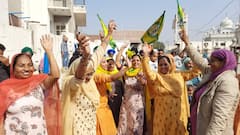 Farm Laws Repeal: ਮੋਦੀ ਵੱਲੋਂ ਖੇਤੀ ਕਾਨੂੰਨ ਰੱਦ ਹੋਣ ਮਗਰੋਂ ਕਿਸਾਨਾਂ 'ਚ ਖੁਸ਼ੀ ਦੀ ਲਹਿਰ, ਵੇਖੋ ਤਸਵੀਰਾਂ